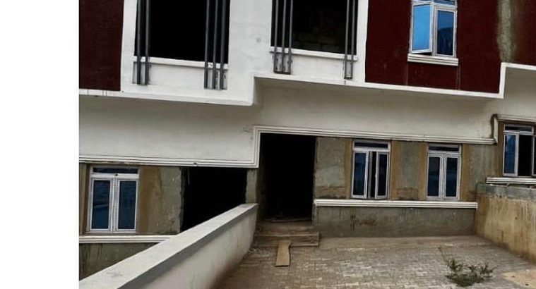 4 Bedroom Semi Finished Duplex